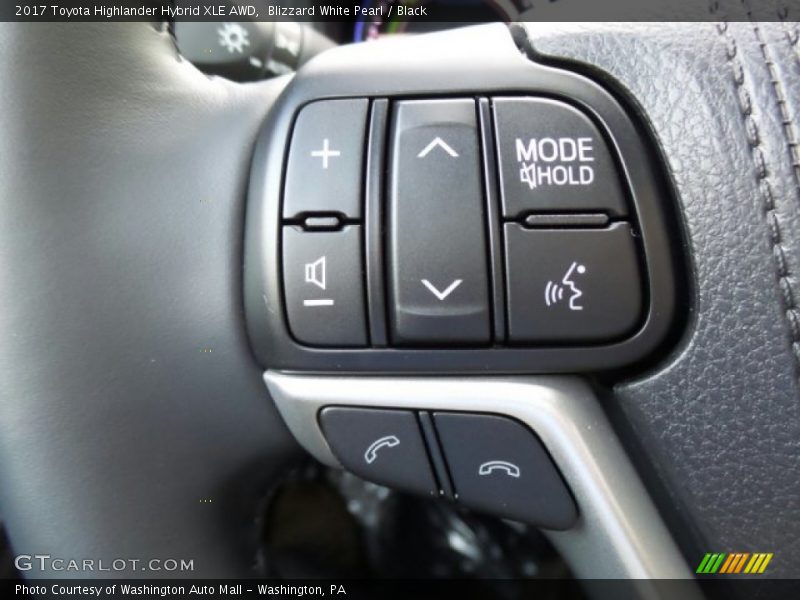 Blizzard White Pearl / Black 2017 Toyota Highlander Hybrid XLE AWD