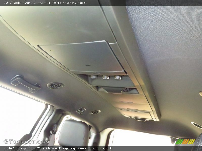 White Knuckle / Black 2017 Dodge Grand Caravan GT