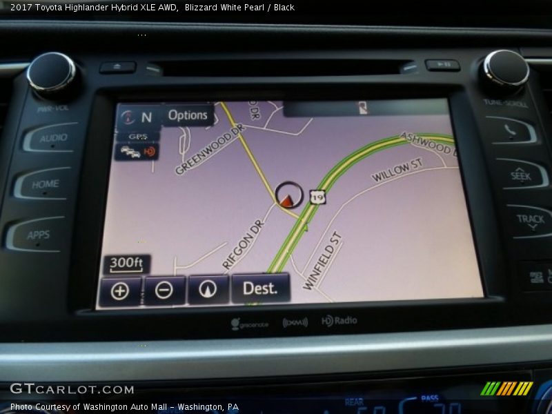 Blizzard White Pearl / Black 2017 Toyota Highlander Hybrid XLE AWD