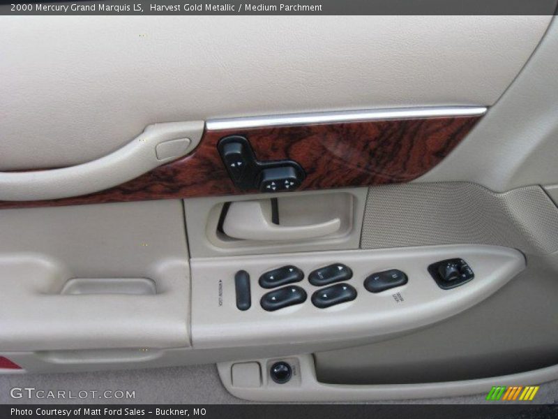 Harvest Gold Metallic / Medium Parchment 2000 Mercury Grand Marquis LS