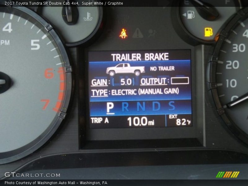 Super White / Graphite 2017 Toyota Tundra SR Double Cab 4x4