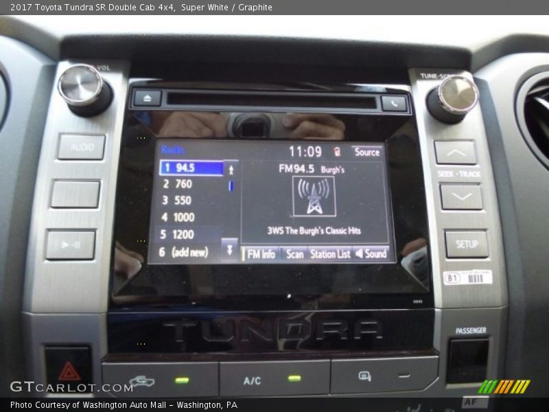 Super White / Graphite 2017 Toyota Tundra SR Double Cab 4x4