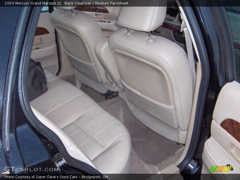 Black Clearcoat / Medium Parchment 2004 Mercury Grand Marquis LS