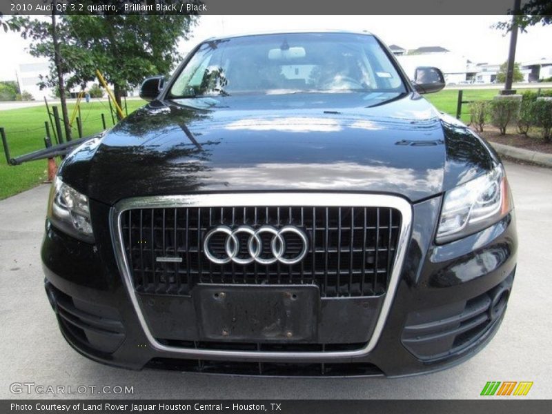 Brilliant Black / Black 2010 Audi Q5 3.2 quattro