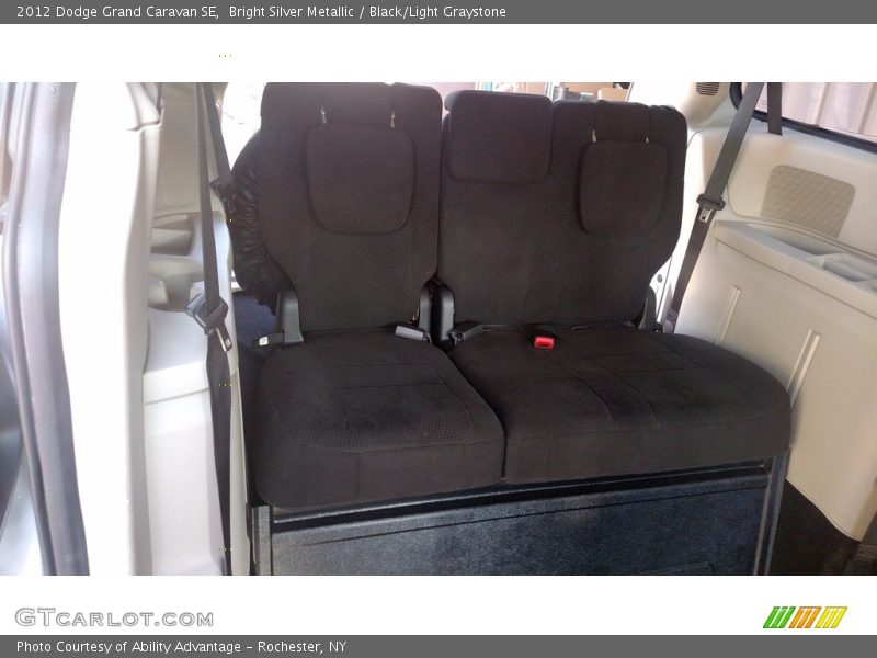 Bright Silver Metallic / Black/Light Graystone 2012 Dodge Grand Caravan SE