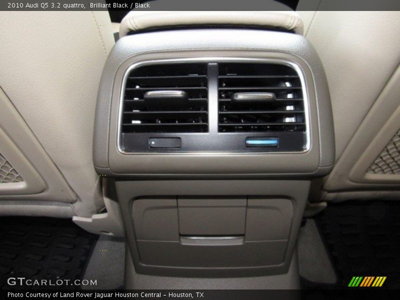 Brilliant Black / Black 2010 Audi Q5 3.2 quattro