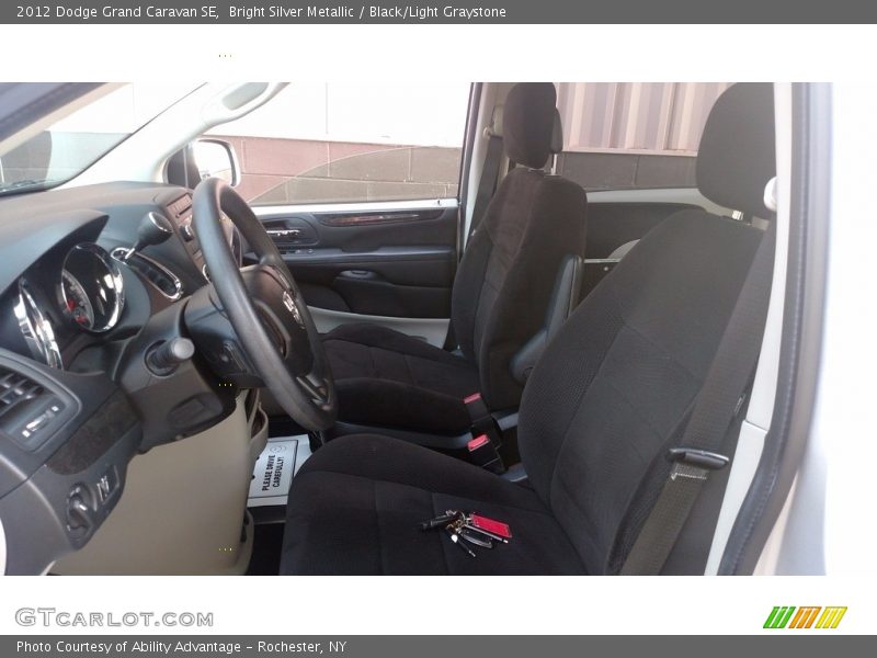 Bright Silver Metallic / Black/Light Graystone 2012 Dodge Grand Caravan SE