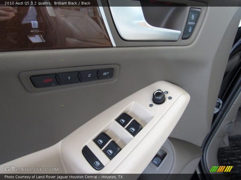 Brilliant Black / Black 2010 Audi Q5 3.2 quattro