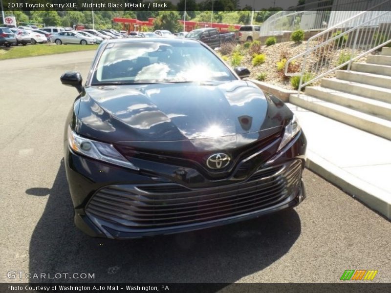 Midnight Black Metallic / Black 2018 Toyota Camry XLE