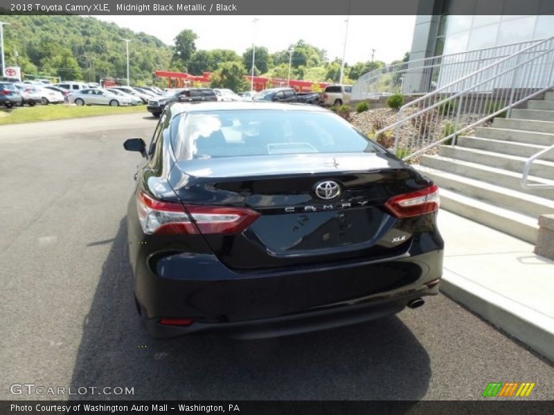 Midnight Black Metallic / Black 2018 Toyota Camry XLE