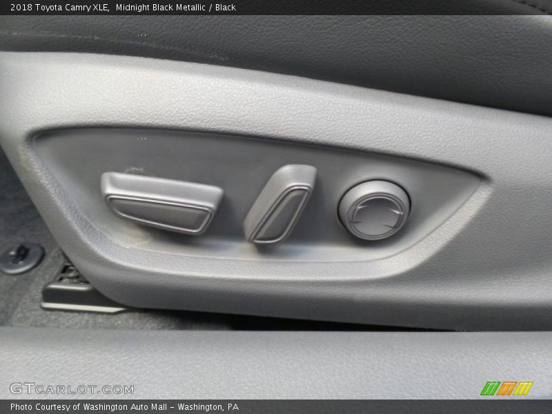 Midnight Black Metallic / Black 2018 Toyota Camry XLE