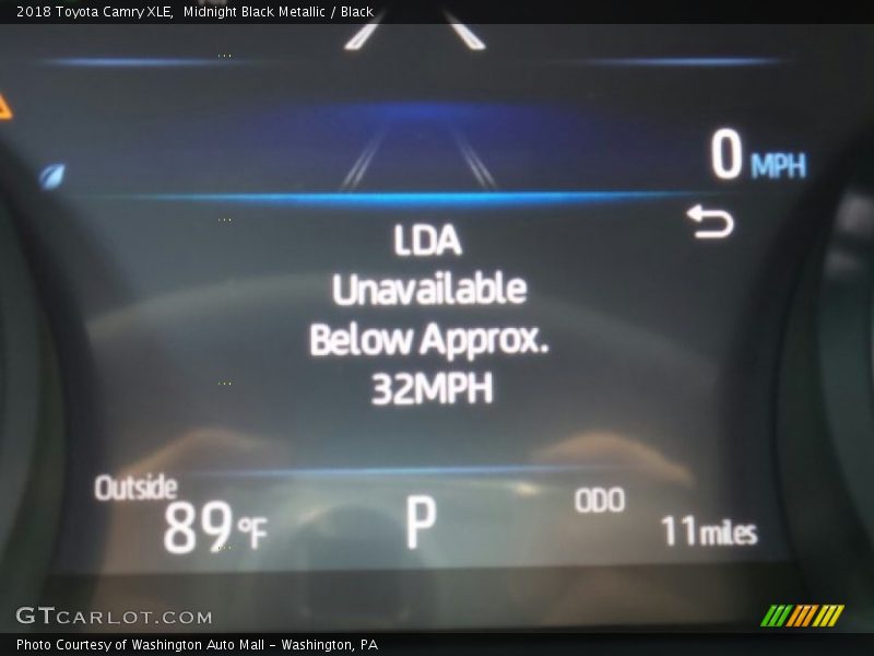 Midnight Black Metallic / Black 2018 Toyota Camry XLE