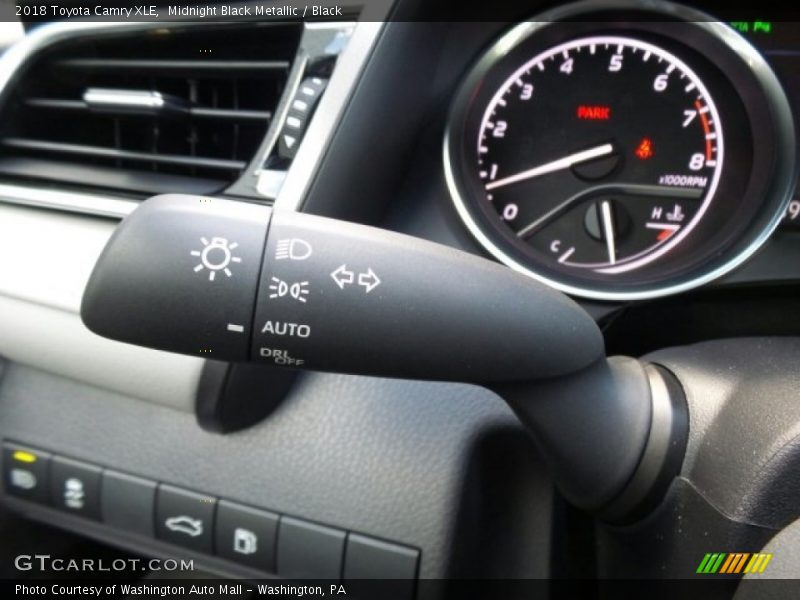 Midnight Black Metallic / Black 2018 Toyota Camry XLE