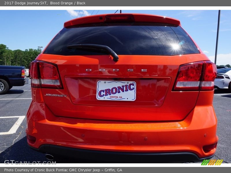 Blood Orange / Black 2017 Dodge Journey SXT