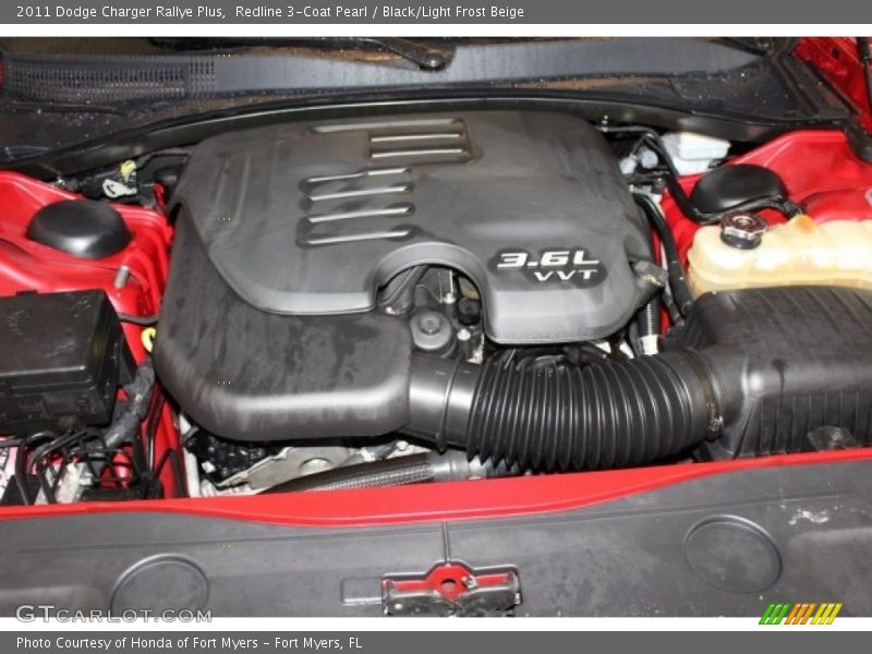 Redline 3-Coat Pearl / Black/Light Frost Beige 2011 Dodge Charger Rallye Plus