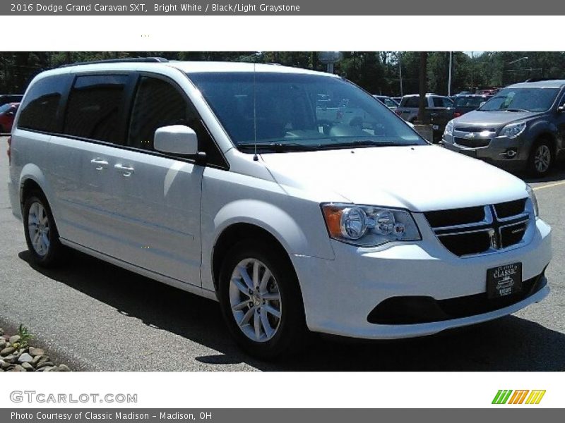 Bright White / Black/Light Graystone 2016 Dodge Grand Caravan SXT