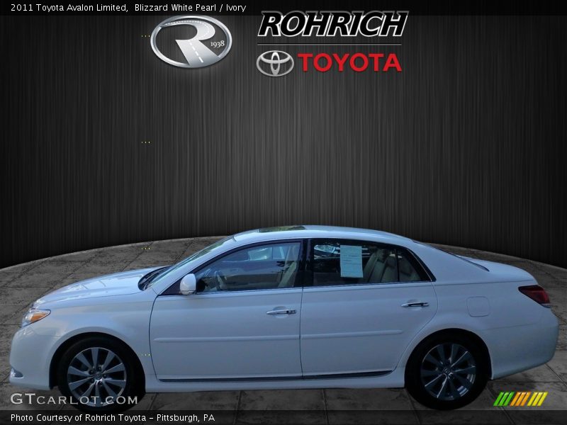 Blizzard White Pearl / Ivory 2011 Toyota Avalon Limited