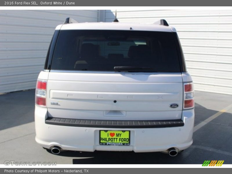 Oxford White / Dune 2016 Ford Flex SEL