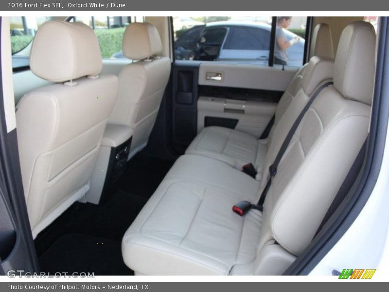 Oxford White / Dune 2016 Ford Flex SEL