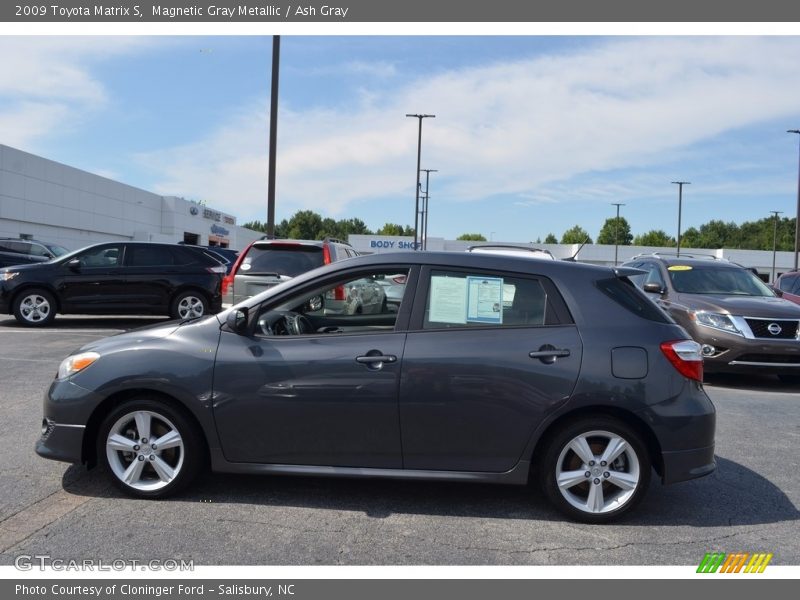 Magnetic Gray Metallic / Ash Gray 2009 Toyota Matrix S