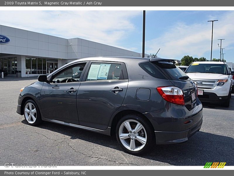 Magnetic Gray Metallic / Ash Gray 2009 Toyota Matrix S