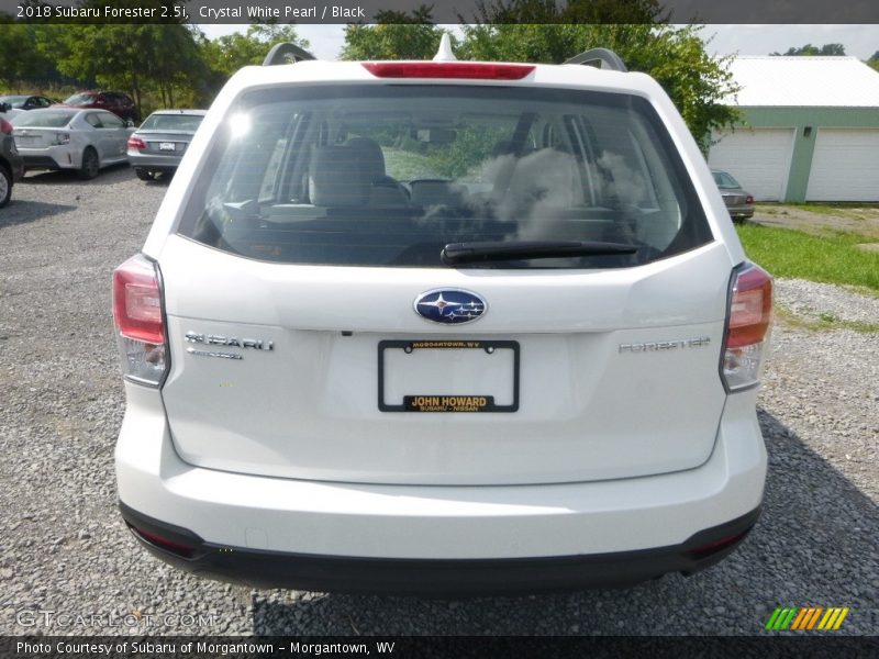 Crystal White Pearl / Black 2018 Subaru Forester 2.5i