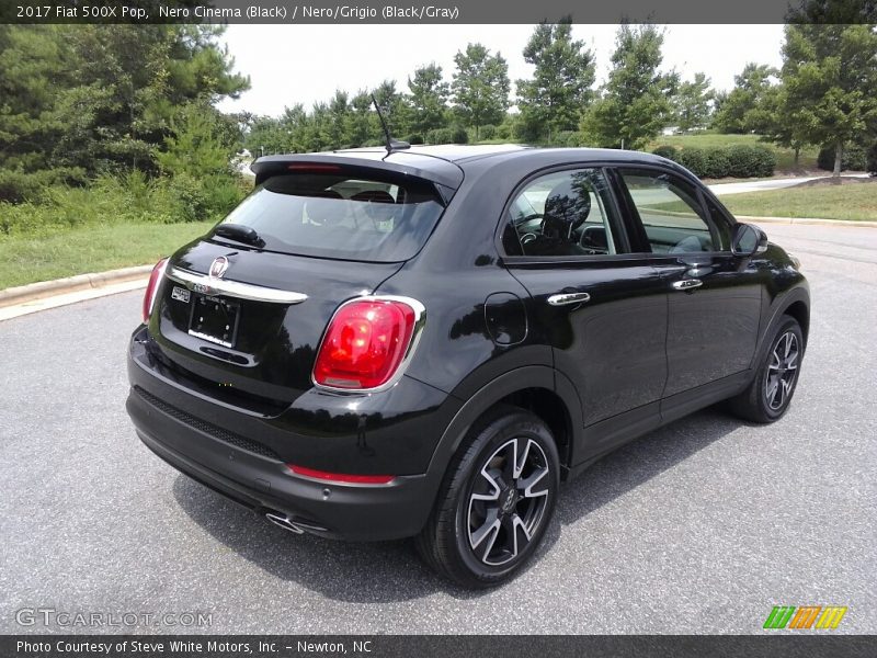 Nero Cinema (Black) / Nero/Grigio (Black/Gray) 2017 Fiat 500X Pop