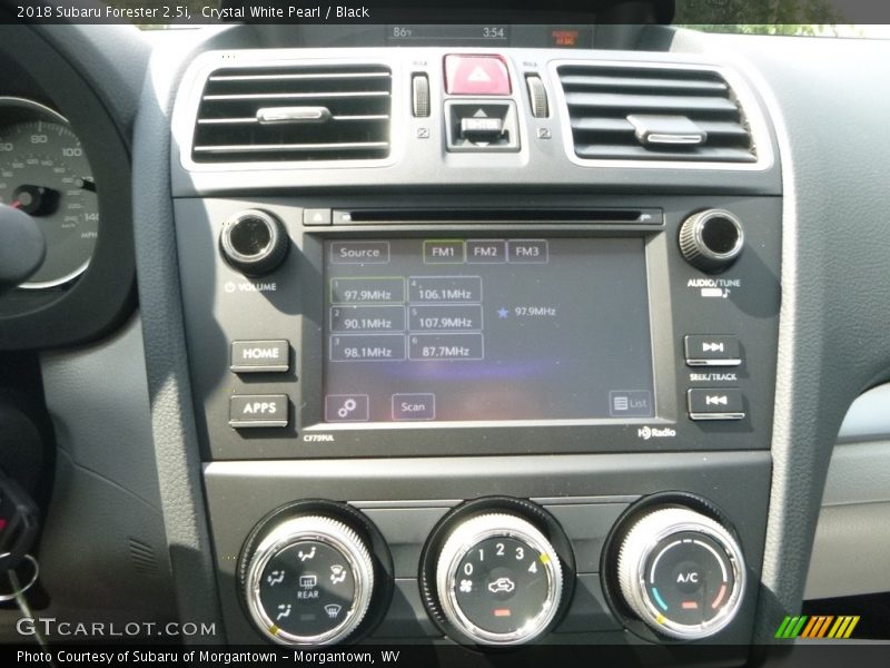 Crystal White Pearl / Black 2018 Subaru Forester 2.5i