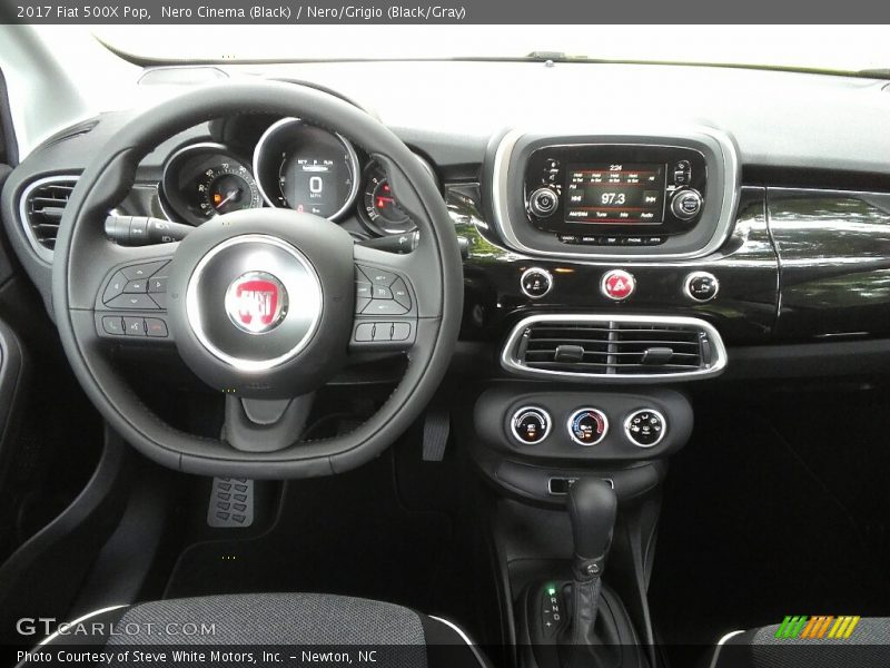 Nero Cinema (Black) / Nero/Grigio (Black/Gray) 2017 Fiat 500X Pop