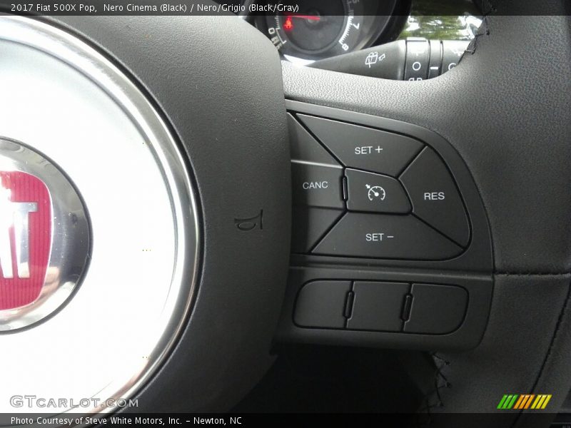 Nero Cinema (Black) / Nero/Grigio (Black/Gray) 2017 Fiat 500X Pop