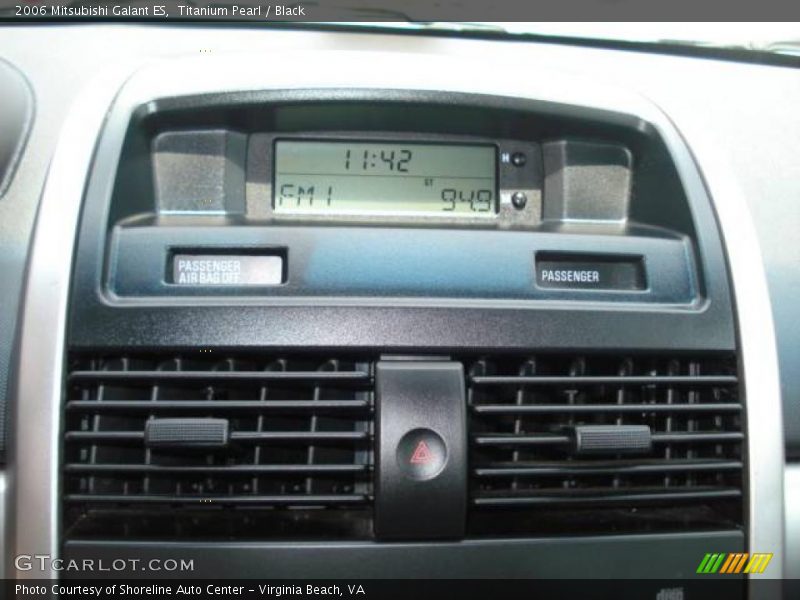 Titanium Pearl / Black 2006 Mitsubishi Galant ES