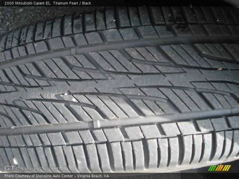 Titanium Pearl / Black 2006 Mitsubishi Galant ES