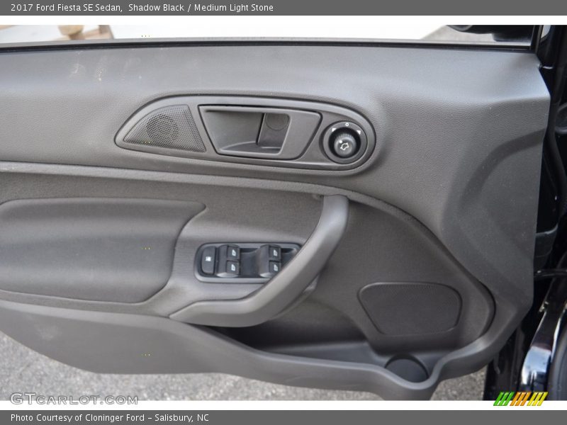 Shadow Black / Medium Light Stone 2017 Ford Fiesta SE Sedan
