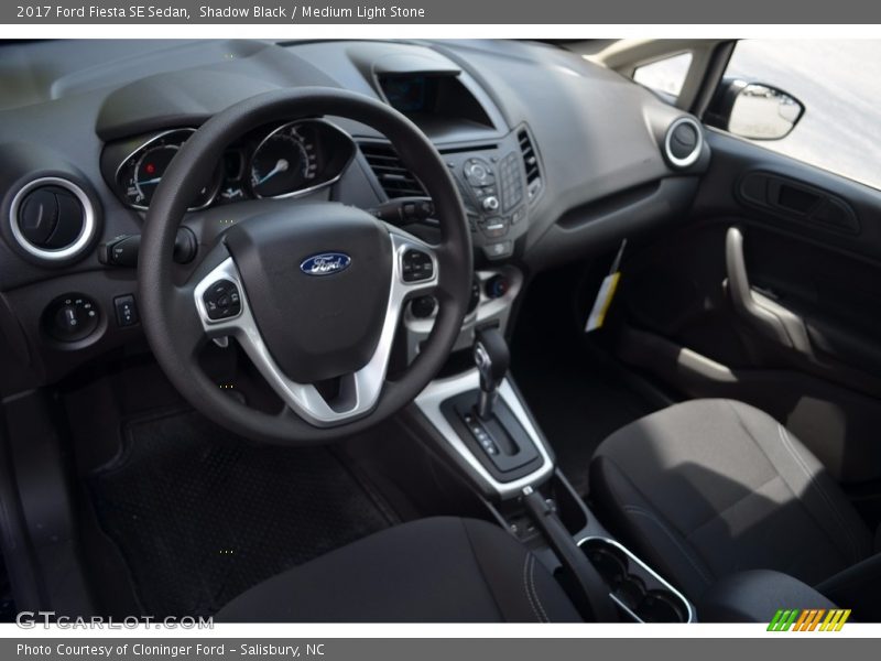 Shadow Black / Medium Light Stone 2017 Ford Fiesta SE Sedan