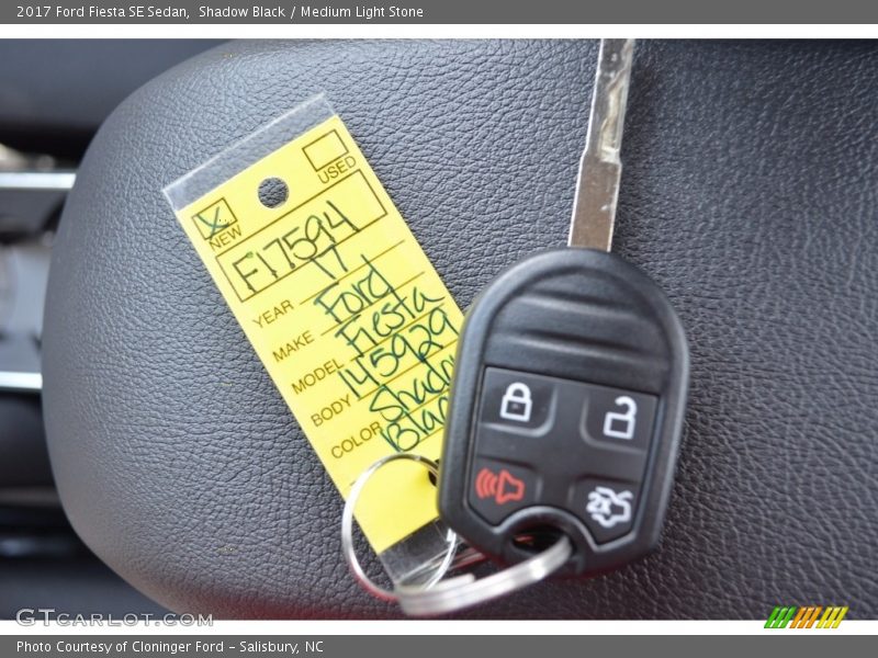 Shadow Black / Medium Light Stone 2017 Ford Fiesta SE Sedan