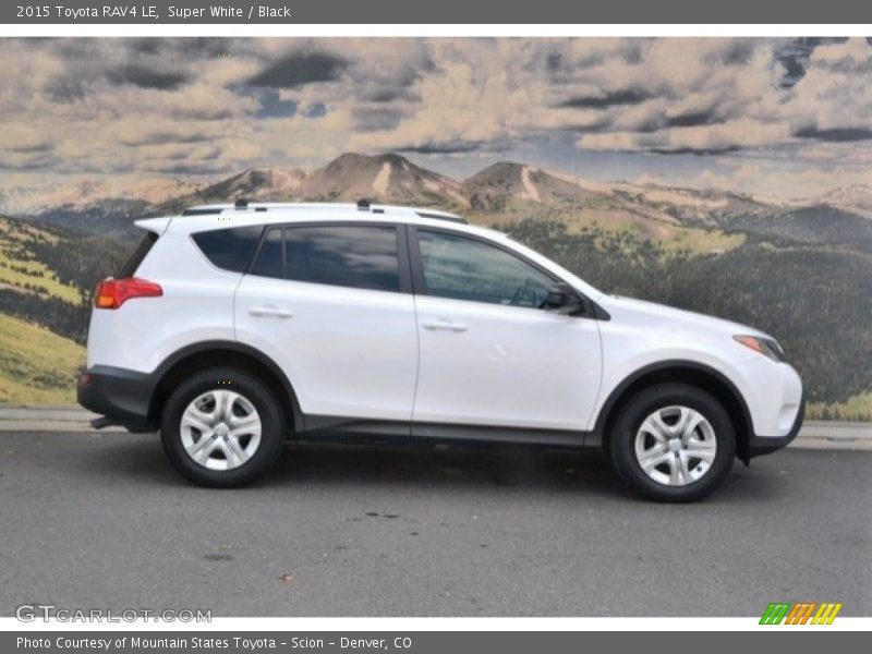 Super White / Black 2015 Toyota RAV4 LE