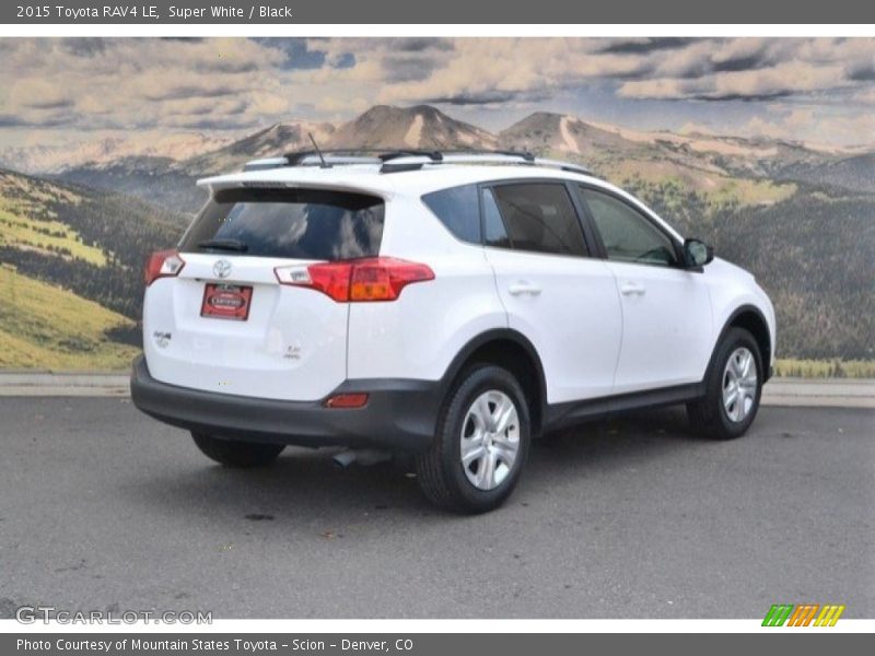 Super White / Black 2015 Toyota RAV4 LE