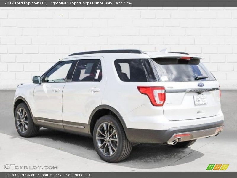 Ingot Silver / Sport Appearance Dark Earth Gray 2017 Ford Explorer XLT