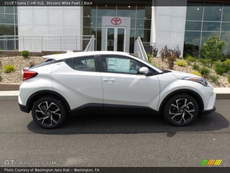 Blizzard White Pearl / Black 2018 Toyota C-HR XLE