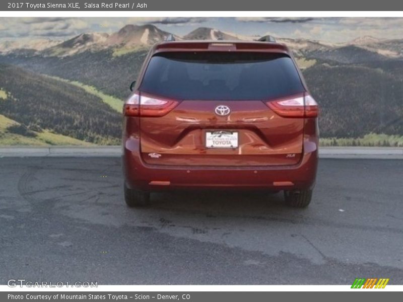 Salsa Red Pearl / Ash 2017 Toyota Sienna XLE