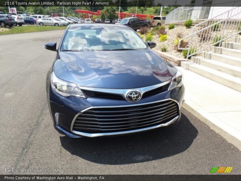 Parisian Night Pearl / Almond 2018 Toyota Avalon Limited