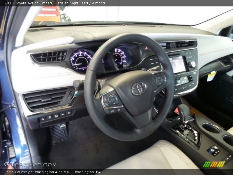 Parisian Night Pearl / Almond 2018 Toyota Avalon Limited