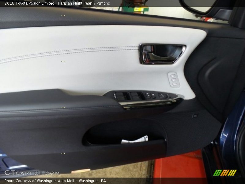 Parisian Night Pearl / Almond 2018 Toyota Avalon Limited