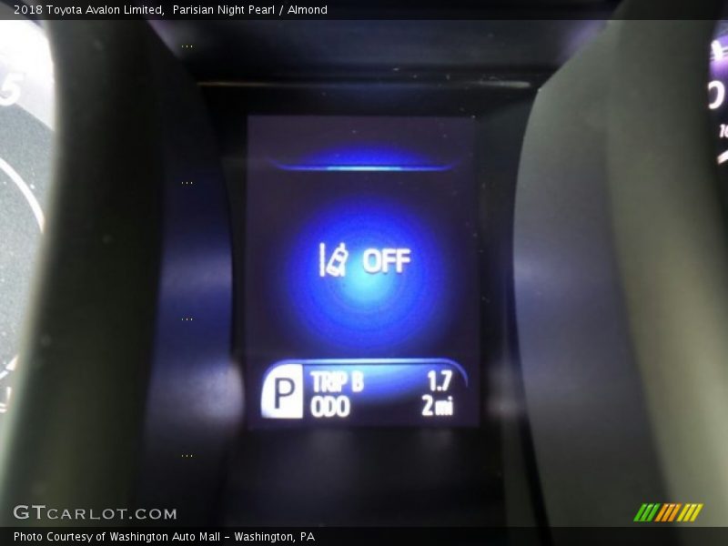 Parisian Night Pearl / Almond 2018 Toyota Avalon Limited