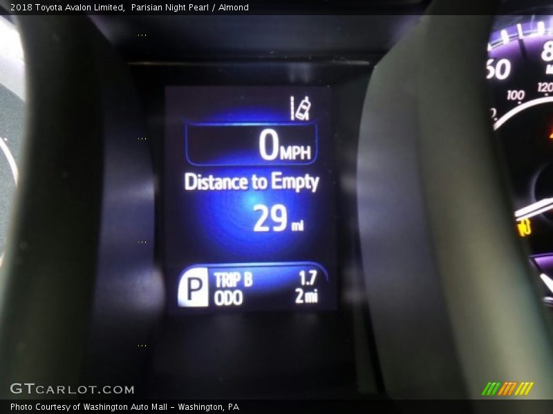 Parisian Night Pearl / Almond 2018 Toyota Avalon Limited