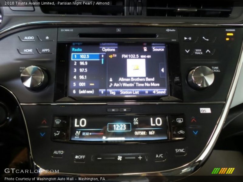 Parisian Night Pearl / Almond 2018 Toyota Avalon Limited