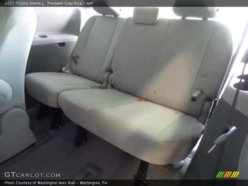Predawn Gray Mica / Ash 2017 Toyota Sienna L