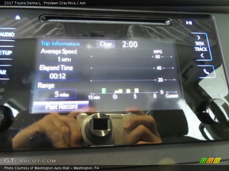 Predawn Gray Mica / Ash 2017 Toyota Sienna L