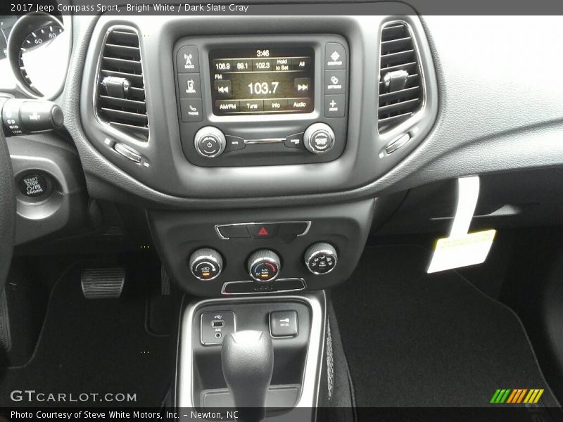 Bright White / Dark Slate Gray 2017 Jeep Compass Sport