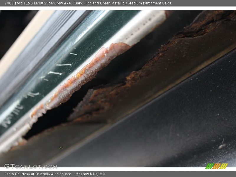 Dark Highland Green Metallic / Medium Parchment Beige 2003 Ford F150 Lariat SuperCrew 4x4
